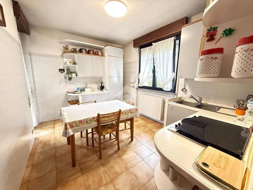 Villa unifamiliare via Don G. Solaro 24, Centro, Airuno — foto 11 di 28