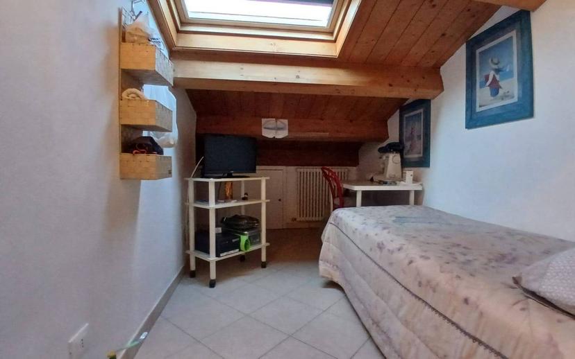 Quadrilocale ottimo stato, su più livelli, Cattolica — foto 24 di 29