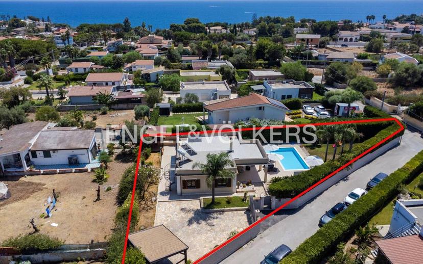 Villa unifamiliare via Lago di Lugano 33, Fontane Bianche, Siracusa — foto 24 di 40