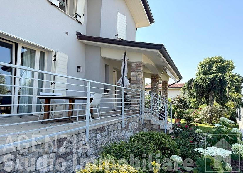 Villa bifamiliare via del Santuario, Lonato, Lonato del Garda — foto 3 di 18