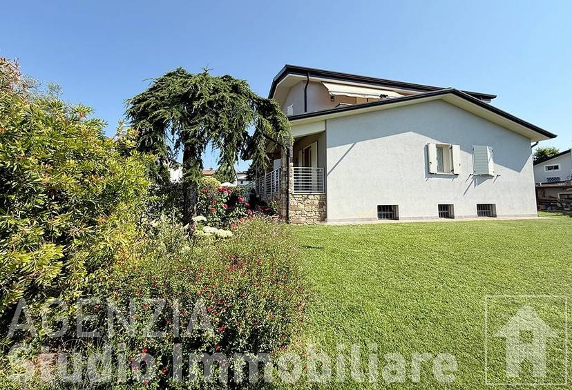 Villa bifamiliare via del Santuario, Lonato, Lonato del Garda — foto 12 di 18