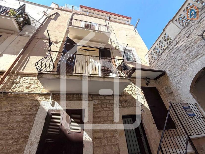 Quadrilocale via Mulini 17, Centro, Ruvo di Puglia — foto 4 di 6