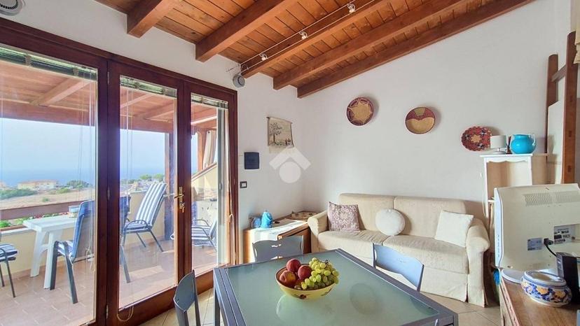 Trilocale via Alfonso D'Aragona 11, Castelsardo — foto 40 di 44