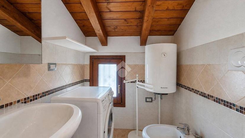 Trilocale via Alfonso D'Aragona 11, Castelsardo — foto 11 di 44