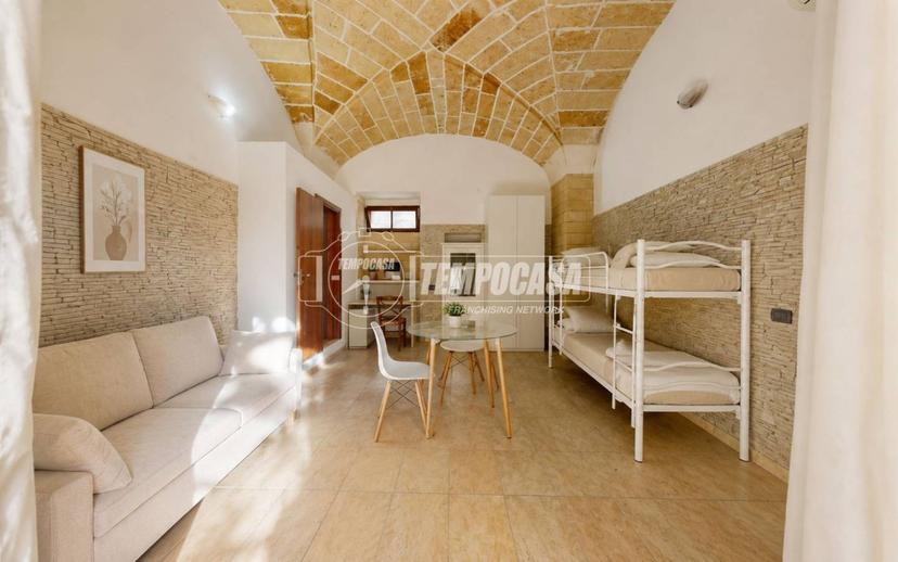 Terratetto unifamiliare Corte dei Giugni 16, Centro Storico, Lecce — foto 10 di 28