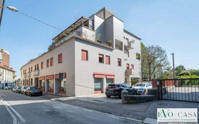 Bilocale via Alessandro Volta 3, Centro, Gallarate — foto 12 di 20