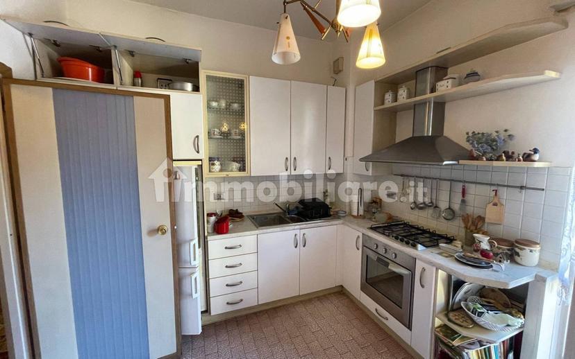 Trilocale via Felice Pusterla 51, Centro, Grandate — foto 2 di 9