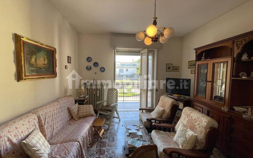 Trilocale via Felice Pusterla 51, Centro, Grandate — foto 3 di 9