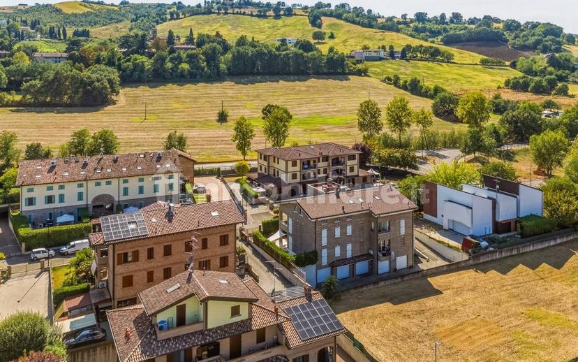 Trilocale via Rosario Livatino 5, Casalgrande — foto 2 di 18