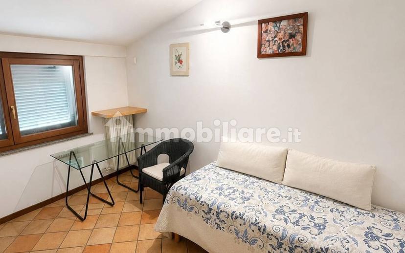 Terratetto unifamiliare via Caio Plinio, Centro, Lurate Caccivio — foto 12 di 19