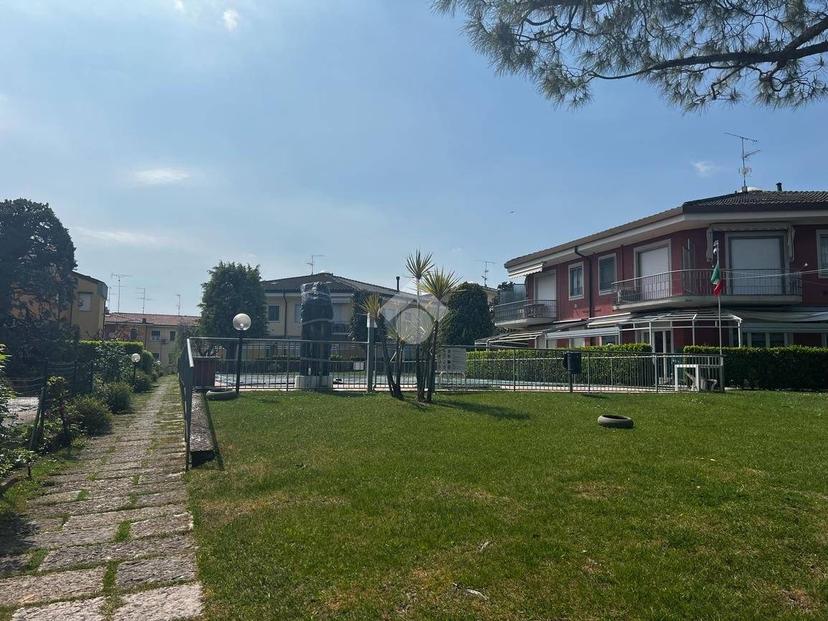 Monolocale via Lamarmora 24, Centro, Sirmione — foto 30 di 39