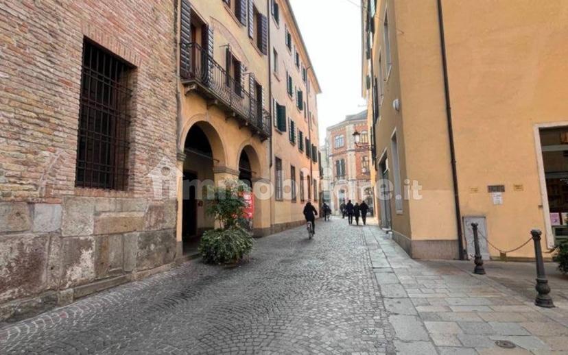 Appartamento piazza Eremitani, Santa Sofia - Altinate, Padova