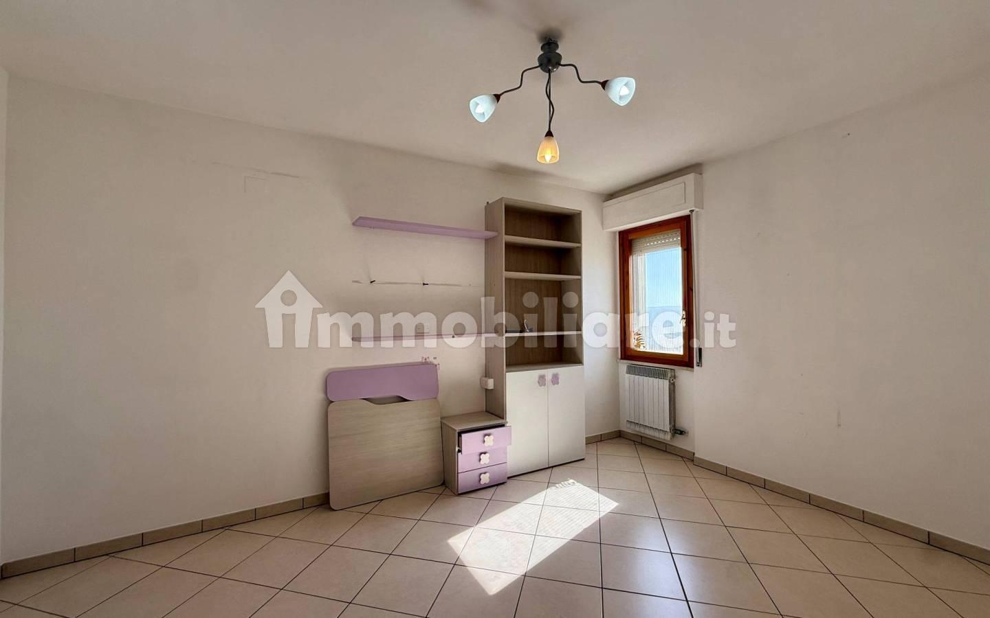 Appartamento piazza Giovanni Pascoli, Centro, San Quirico d'Orcia