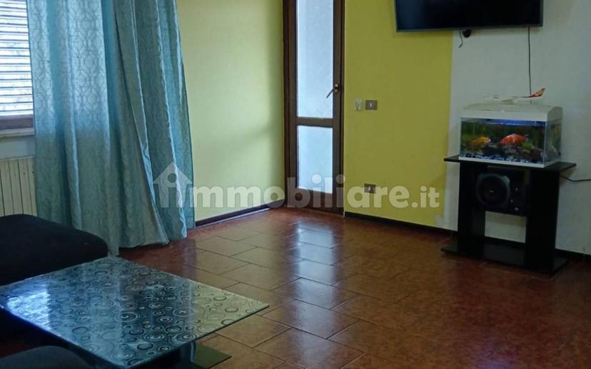 Trilocale secondo piano, Centro, Castel San Giovanni — foto 6 di 8