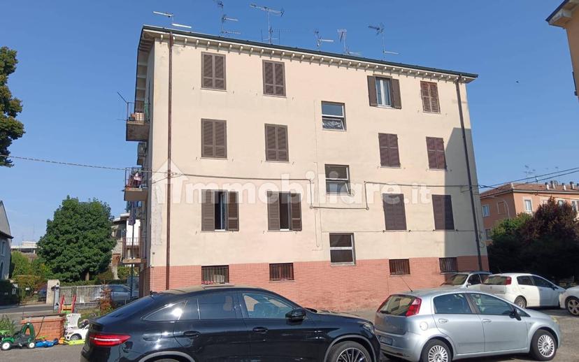 Trilocale secondo piano, Centro, Castel San Giovanni — foto 8 di 8