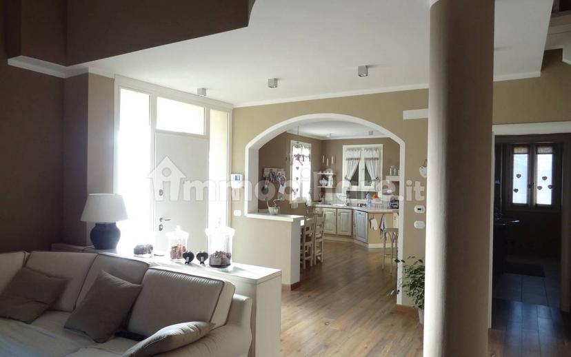 Villa unifamiliare viale Enrico Mattei, Centro, Guastalla — foto 27 di 41