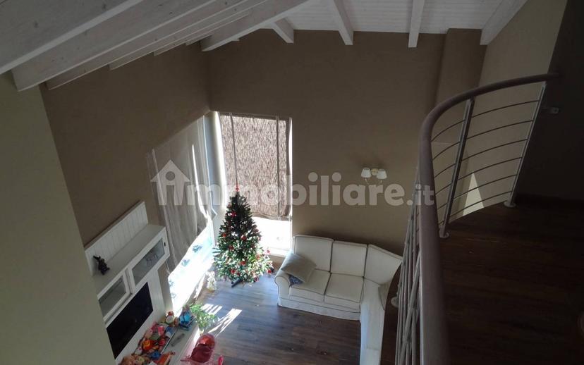Villa unifamiliare viale Enrico Mattei, Centro, Guastalla — foto 2 di 41