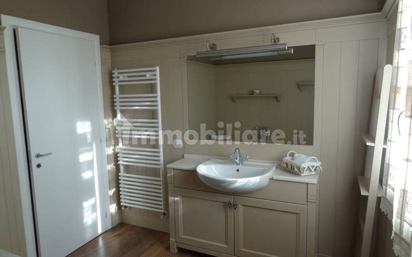 Villa unifamiliare viale Enrico Mattei, Centro, Guastalla — foto 36 di 41