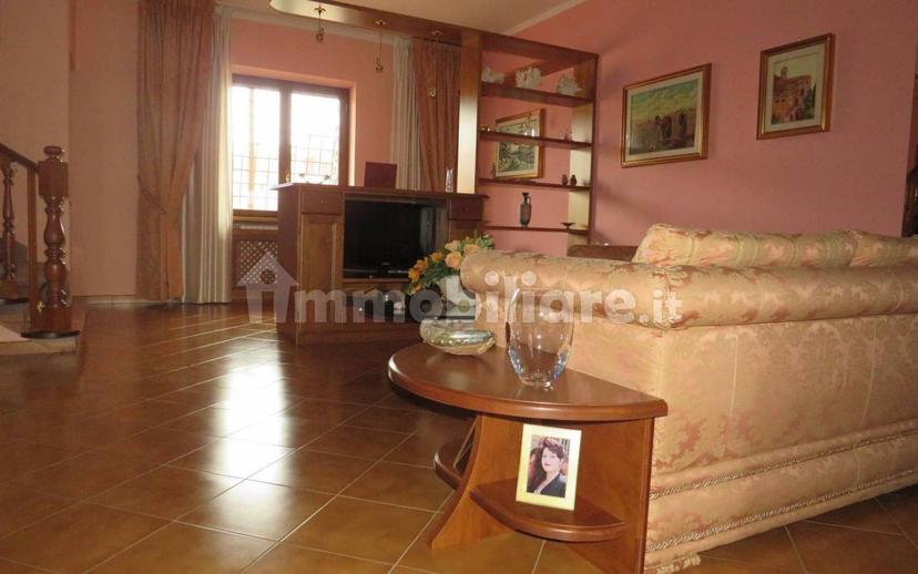 Villa a schiera via del Concio 96, Nepi — foto 5 di 44