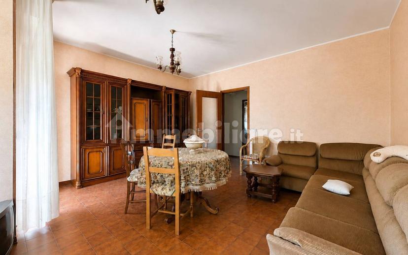 Quadrilocale via Don Lorenzo Milani, Salvaterra, Casalgrande — foto 3 di 16