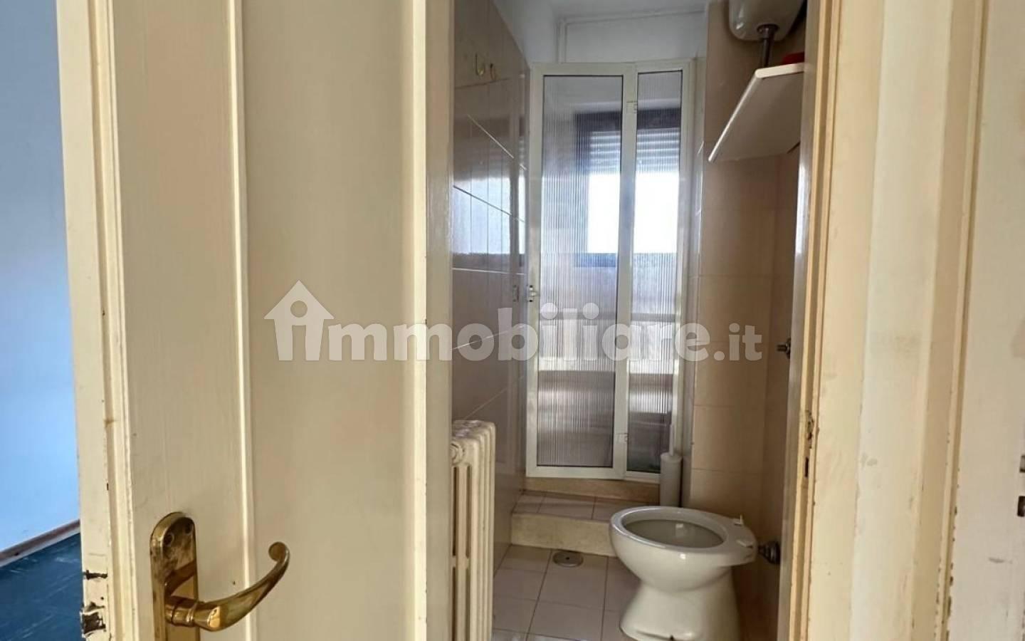 Trilocale via 20 Settembre 3, Borgo, Taranto