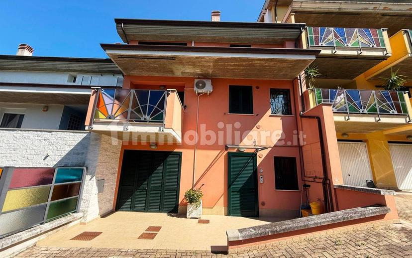 Villa a schiera Strada Colle di Mezzo, Colli Gesuiti, Pescara — foto 20 di 26