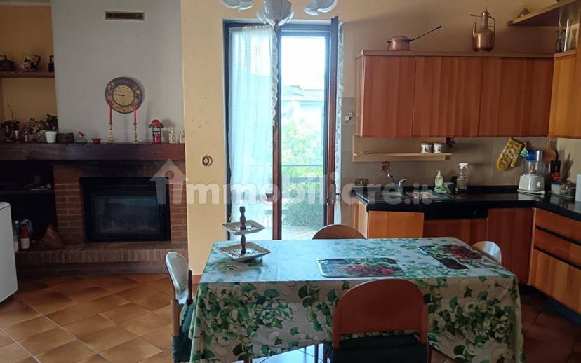 Villa bifamiliare, buono stato, 250 m², Centro, Castel San Giovanni — foto 4 di 8