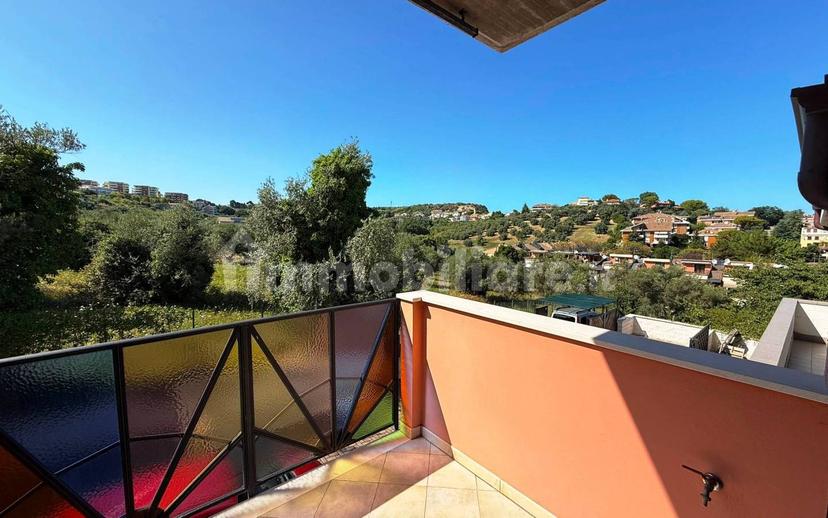 Villa a schiera Strada Colle di Mezzo, Colli Gesuiti, Pescara — foto 15 di 26