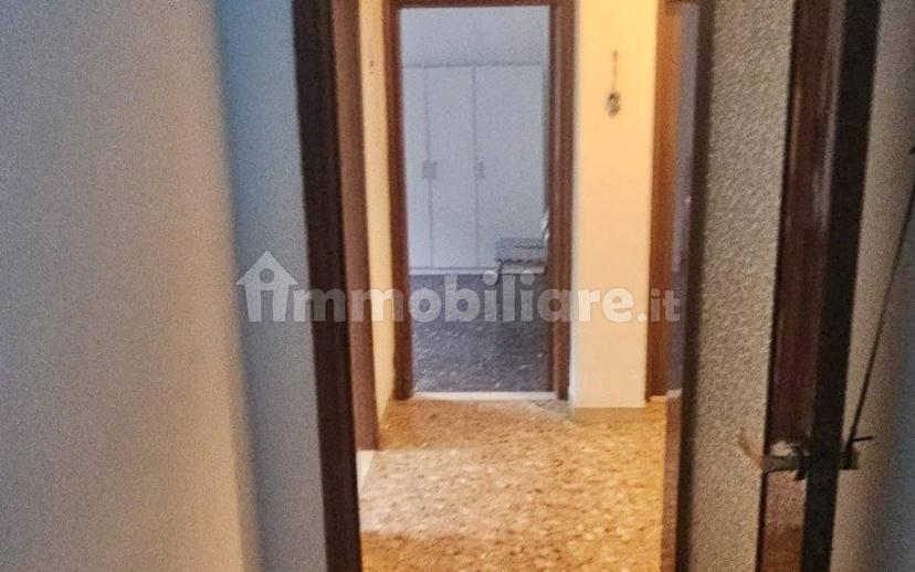 Trilocale via dei Carracci 14, Talon, Croce, Casalecchio di Reno — foto 6 di 17