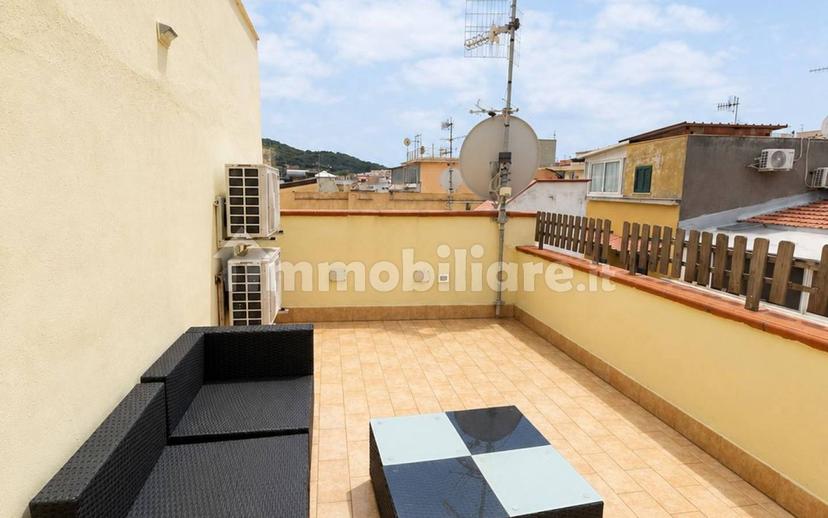 Quadrilocale piazza Vincenzo Bonomo 21, Centro, Formia — foto 10 di 10