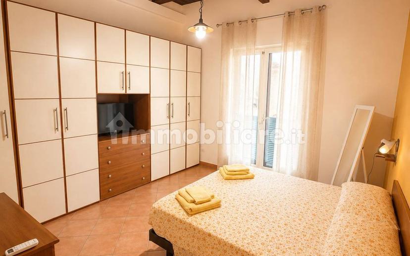 Quadrilocale piazza Vincenzo Bonomo 21, Centro, Formia — foto 2 di 10