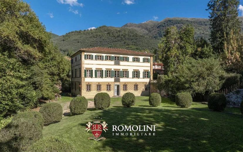 Villa unifamiliare, da ristrutturare, 839 m², Camaiore Paese, Camaiore — foto 24 di 60