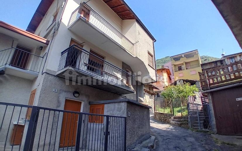 Villa a schiera piazza Pusterla, Centro, Mello — foto 4 di 84