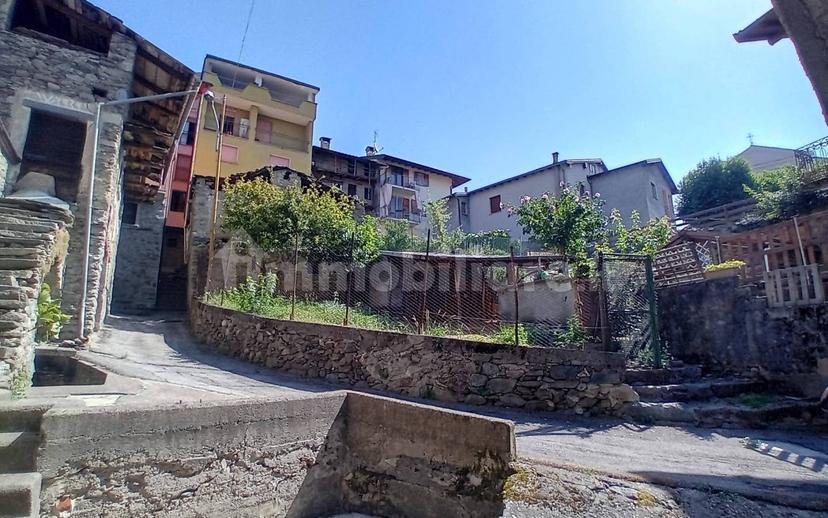 Villa a schiera piazza Pusterla, Centro, Mello — foto 10 di 84