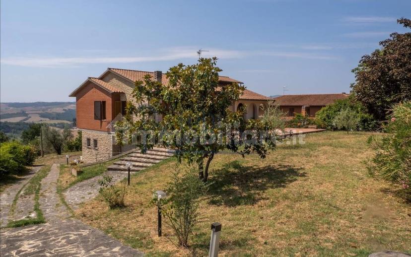 Villa unifamiliare frazione Collevalenza 63-64, Todi 63-64, Todi — foto 3 di 45