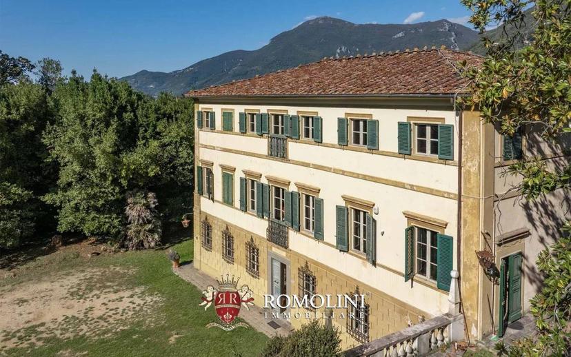 Villa unifamiliare, da ristrutturare, 839 m², Camaiore Paese, Camaiore — foto 45 di 60