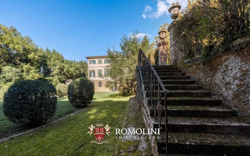 Villa unifamiliare, da ristrutturare, 839 m², Camaiore Paese, Camaiore — foto 12 di 60