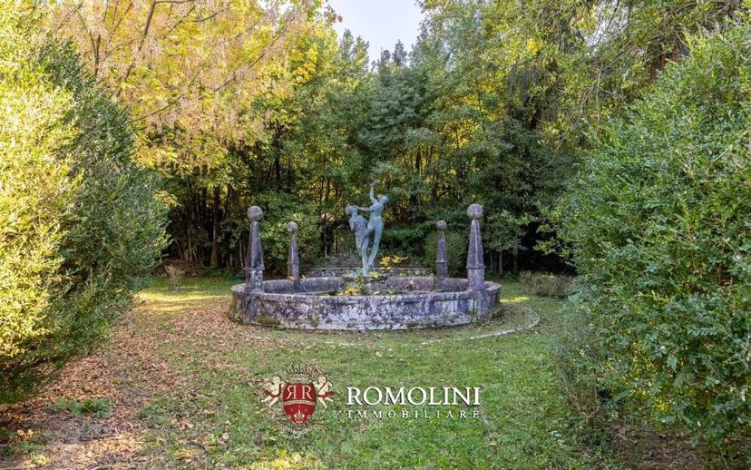 Villa unifamiliare, da ristrutturare, 839 m², Camaiore Paese, Camaiore — foto 13 di 60