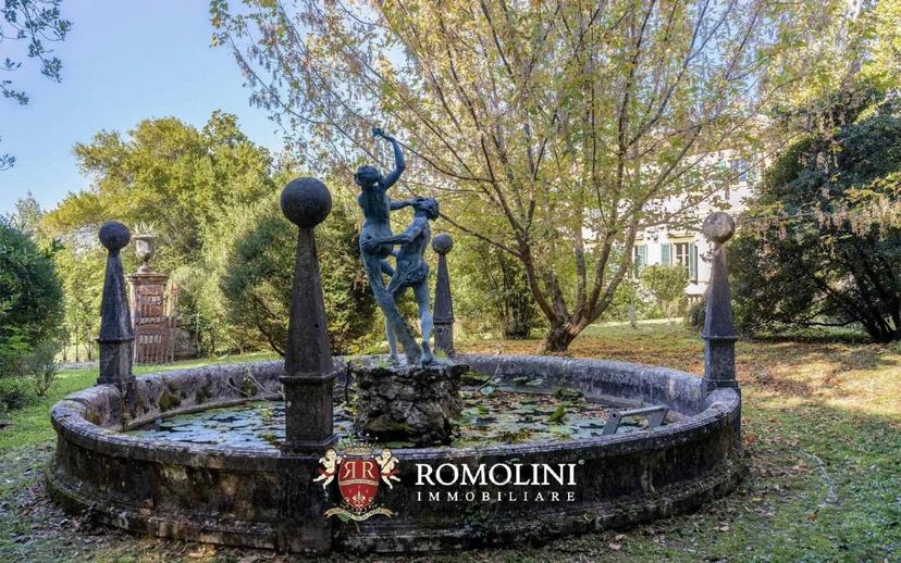 Villa unifamiliare, da ristrutturare, 839 m², Camaiore Paese, Camaiore — foto 38 di 60