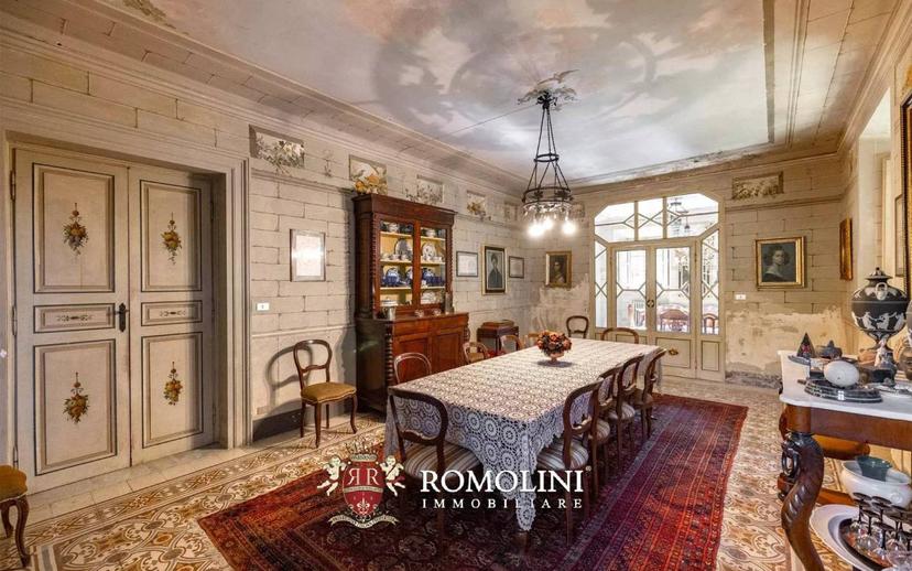 Villa unifamiliare, da ristrutturare, 839 m², Camaiore Paese, Camaiore — foto 5 di 60