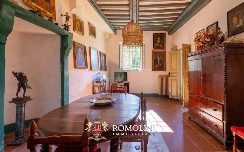 Villa unifamiliare, da ristrutturare, 839 m², Camaiore Paese, Camaiore — foto 16 di 60