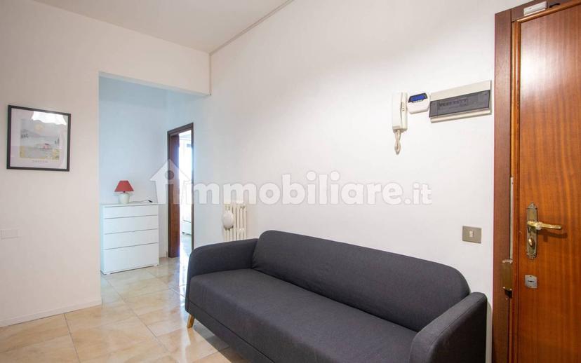 Stanza singola via Michele De Angelis 10, Milano — foto 9 di 24