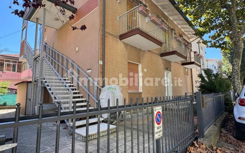 Quadrilocale viale Giulio Serafini 2, Viserbella, Rimini — foto 6 di 42
