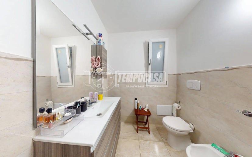 Trilocale via Fratelli Bandiera 21, Merine, Lizzanello — foto 2 di 19