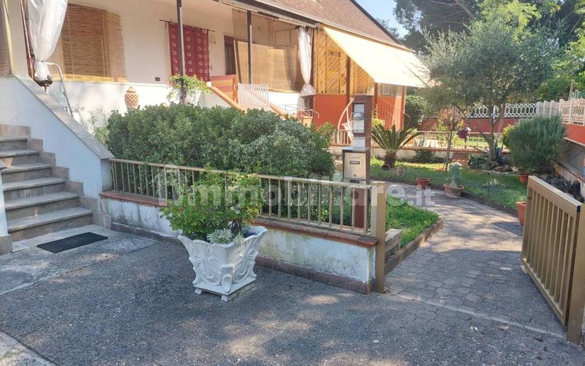 Quadrilocale via Torino 1, Centro, Porto Viro — foto 9 di 29