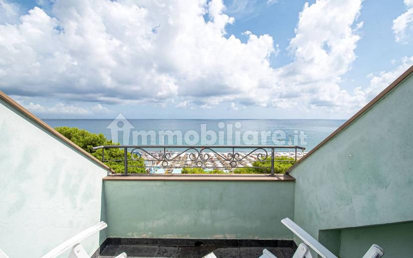 Appartamento corso Giacomo Matteotti 3, Centro, Arenzano — foto 23 di 64