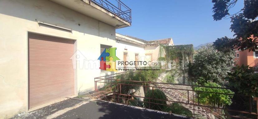 Villa bifamiliare via Giuseppe Garibaldi, Calatabiano — foto 18 di 20