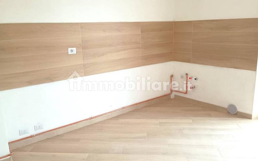 Quadrilocale via Don Gian Battista Lombardi, Centro, Ponte San Pietro — foto 9 di 20