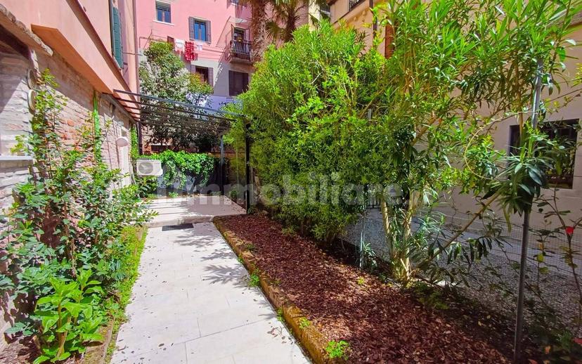 Monolocale buono stato, piano rialzato, Guglie - San Leonardo, Venezia — foto 10 di 11