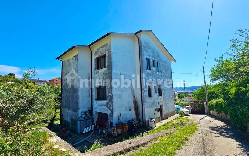 Quadrilocale via Bartolomeo Budrio 17, Campanelle - Costalunga, Trieste — foto 31 di 38